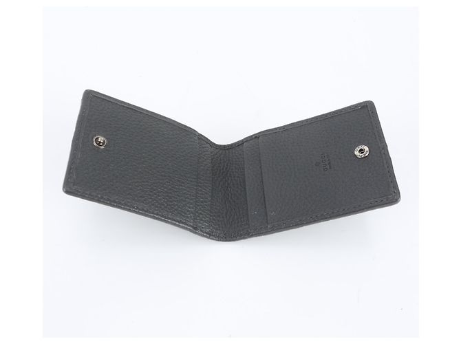 Gucci GG Shadow AirTag Leather Card Case - view 6