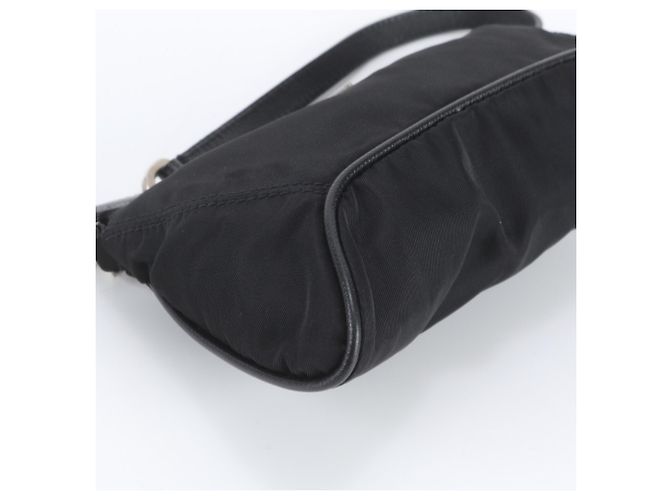 Borsa a mano Prada in nylon Tessuto con logo triangolare in pelle - vista 6