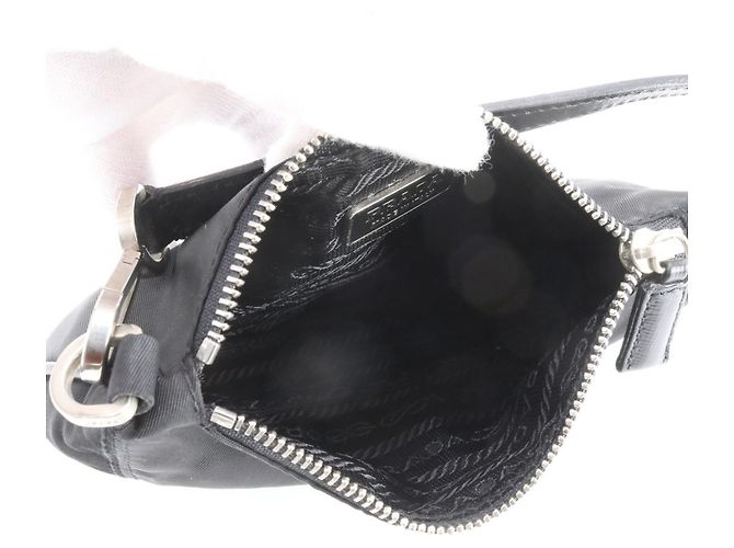 Borsa a mano Prada in nylon Tessuto con logo triangolare in pelle - vista 7