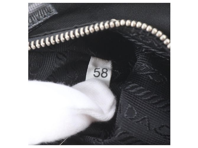Borsa a mano Prada in nylon Tessuto con logo triangolare in pelle - vista 9