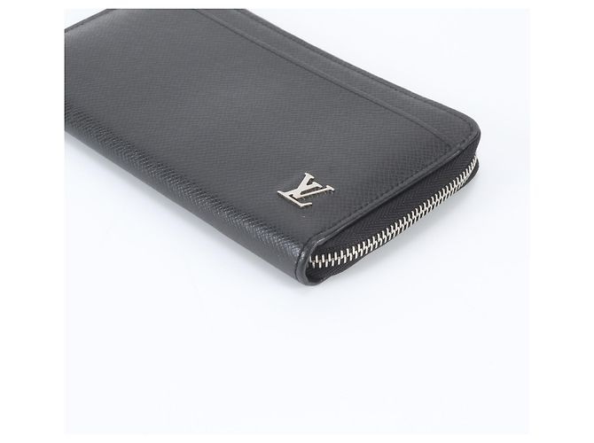 Portafoglio Zippy Louis Vuitton Taiga - vista 4
