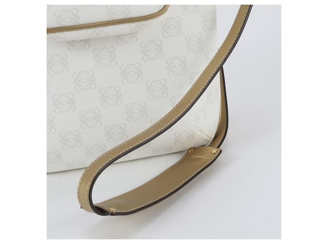Bolsa de Ombro em Couro Loewe Anagram Repeat - vista 2