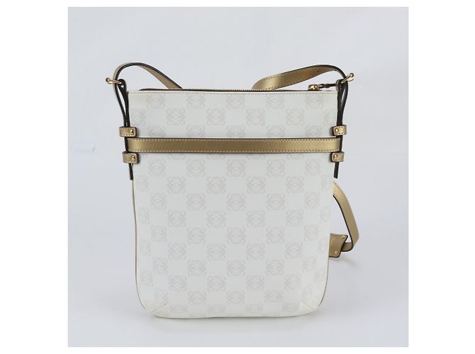 Bolsa de Ombro em Couro Loewe Anagram Repeat - vista 3