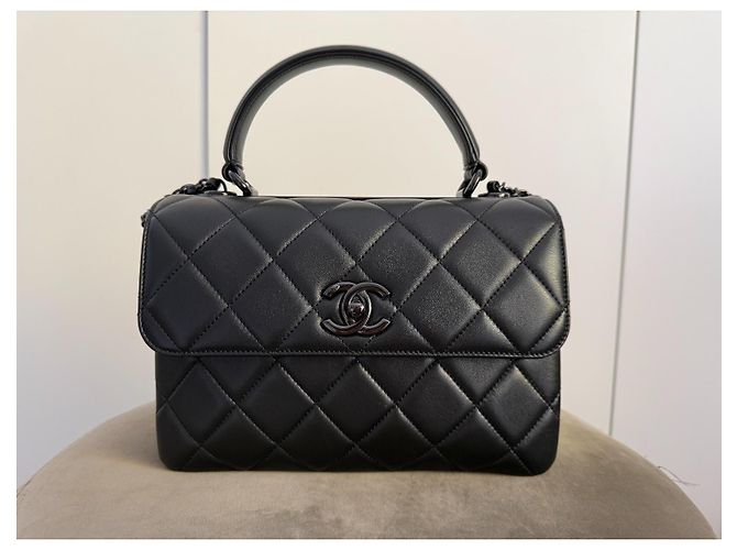 Chanel Trendy CC Small "So Black" – Lambskin & Black Hardware – Set Completo & Garanzia Attiva - vista 2