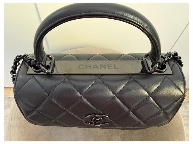 Chanel Trendy CC Small "So Black" – Lambskin & Black Hardware – Set Completo & Garanzia Attiva - vista 4