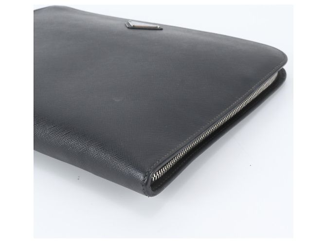 Pochette Prada en cuir Saffiano avec logo triangle - vue 3