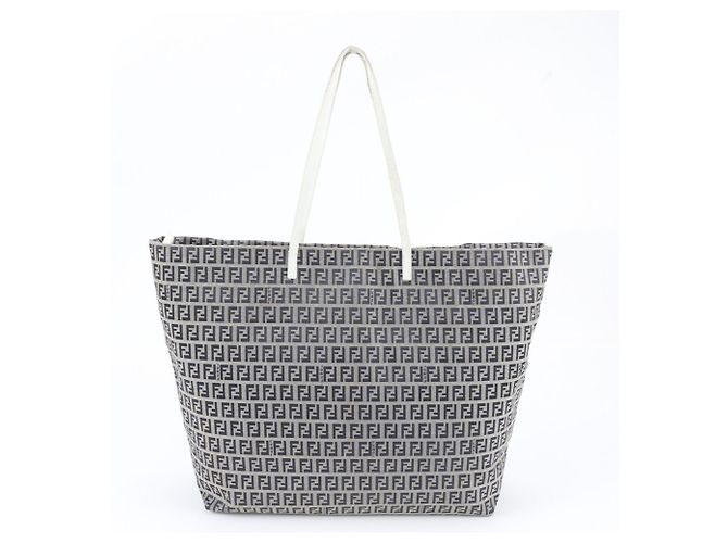 Fendi Zucchino FF Shopper aus Leder und Canvas - Ansicht 3