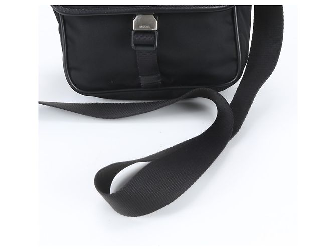 Borsa a tracolla Prada in nylon Tessuto con logo triangolare in pelle - vista 2