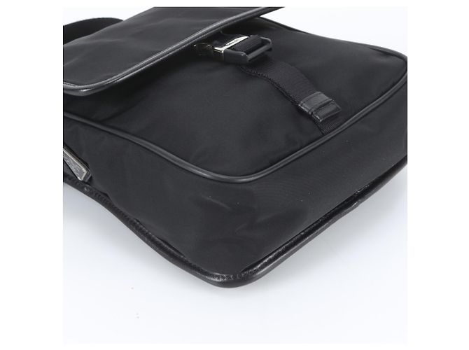 Borsa a tracolla Prada in nylon Tessuto con logo triangolare in pelle - vista 4