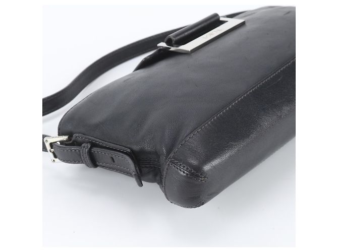 Loewe One-Shoulder Handtasche aus schwarzem Leder - Ansicht 6