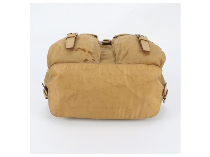 Prada Rucksack und Schultertasche aus Tessuto Nylon mit Leder-Dreieckslogo - Ansicht 5