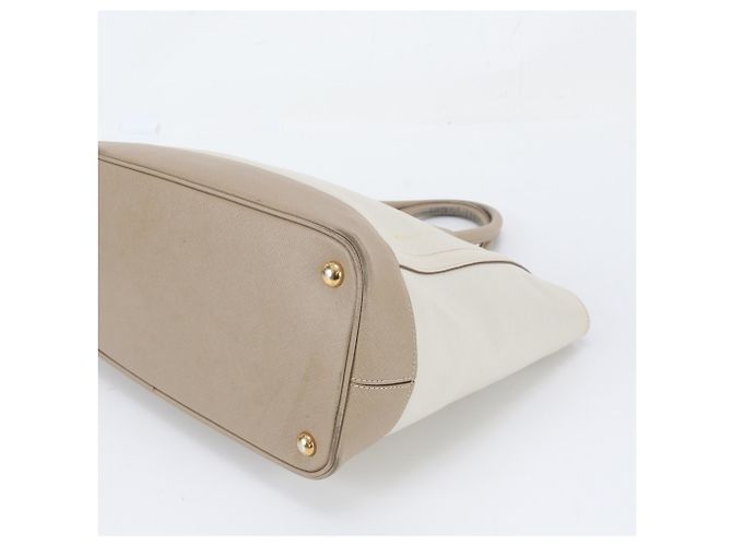 Sac cabas en cuir Saffiano avec logo triangle Prada - vue 5