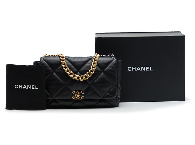 Chanel Black Maxi Lambskin 19 Flap - vista 7