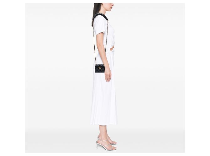 Tarjetero Chanel de piel de cordero acolchada negra CC con correa de cadena acolchada - vista 6