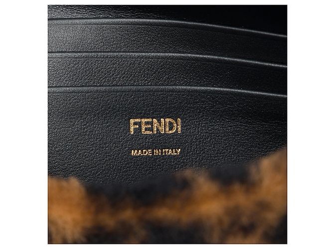Fendi Mini Zucca Shearling Chain Baguette Satchel Tasche in Braun - Ansicht 5