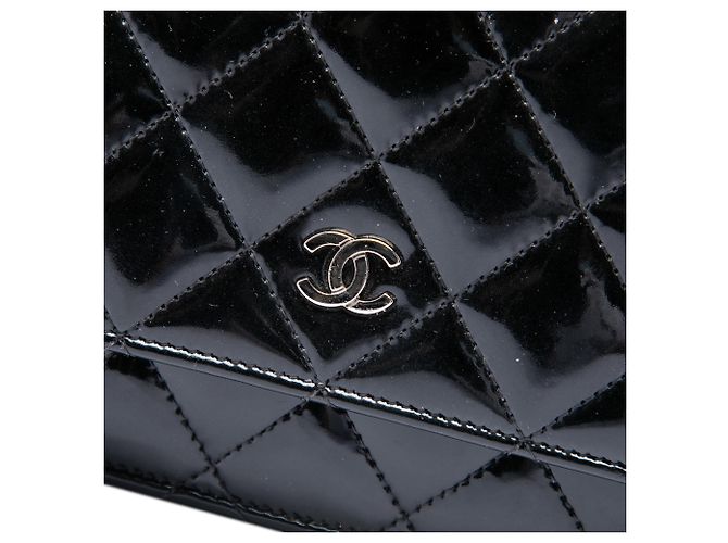 Portafoglio Chanel Black CC Quilted Patent Wallet On Chain - vista 5