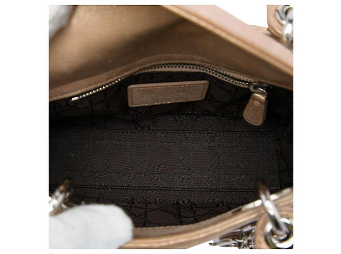 Dior Beige Mini Iridescent Lambskin Cannage Lady Dior - vista 4