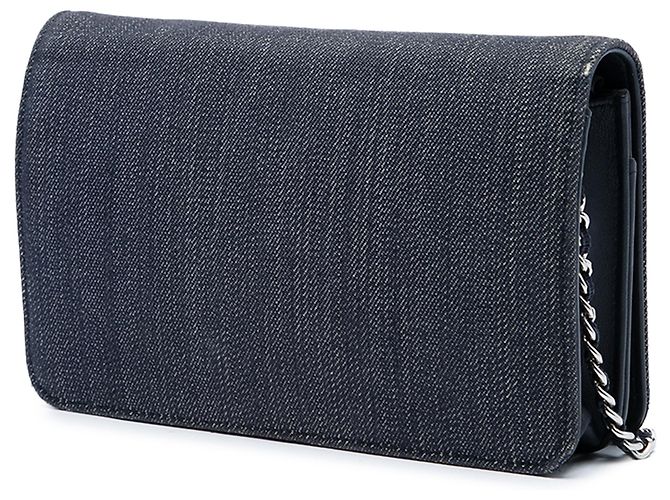 Portafoglio con catena Chanel Deauville in denim blu - vista 2