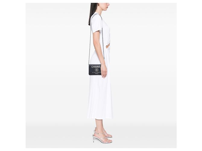Portafoglio con catena Chanel Deauville in denim blu - vista 6
