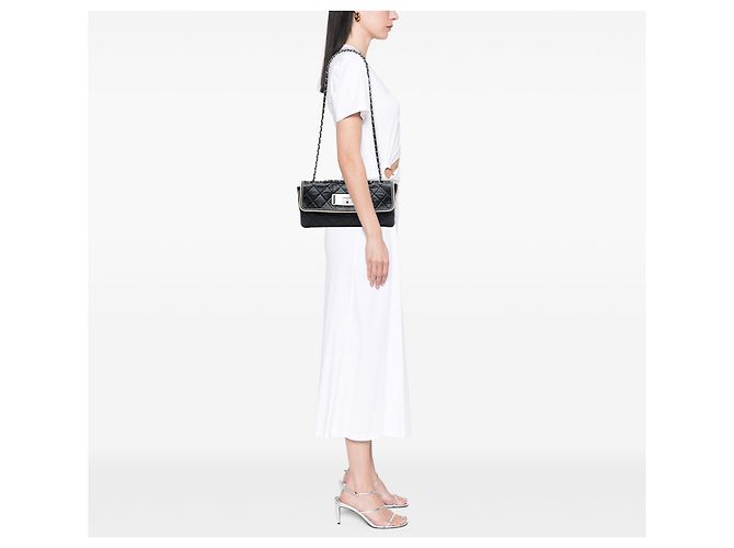 Chanel Black Quilted Lambskin East West Mademoiselle Flap - vista 6