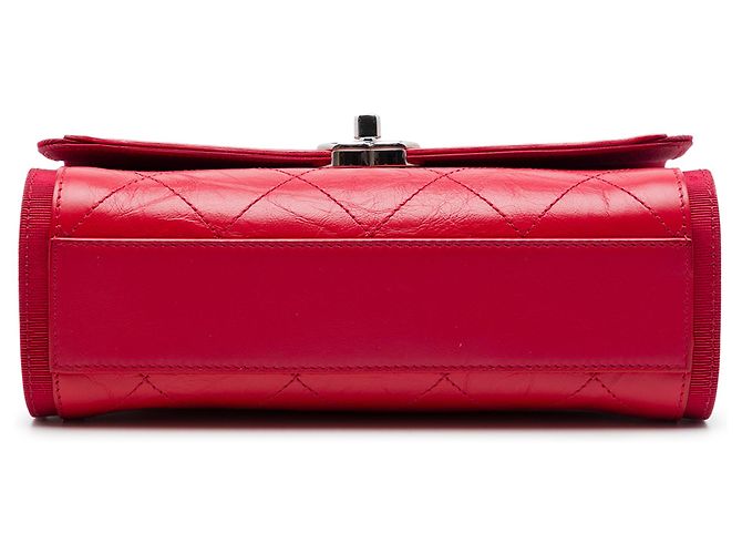 Chanel Red CC Quilted Crumpled Calfskin and Grosgrain Flap - vista 3