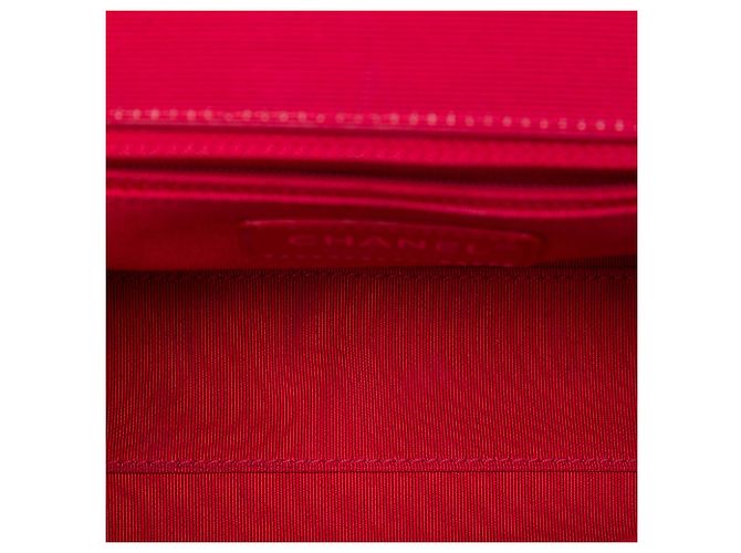Chanel Red CC Quilted Crumpled Calfskin and Grosgrain Flap - vista 4