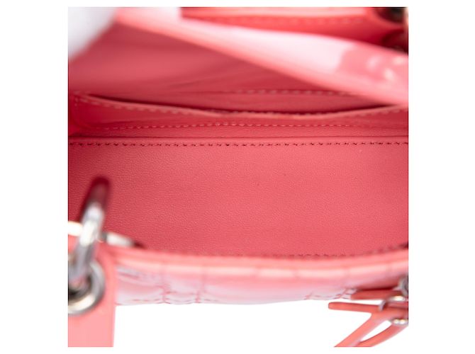 Dior Pink Micro Ombre Patent Cannage Lady Dior - vista 4