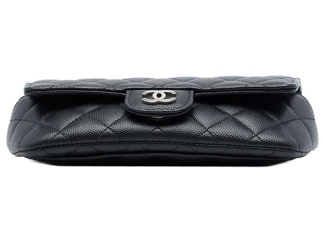 Custodia per occhiali Chanel Black CC Quilted Caviar con catena - vista 3