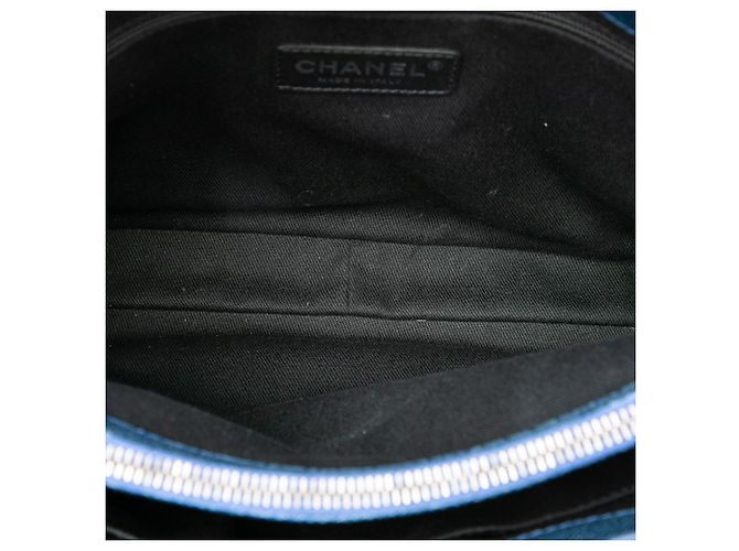 Chanel Blue Medium Quilted Iridescent Caviar Chic Shopping Tote - Ansicht 4