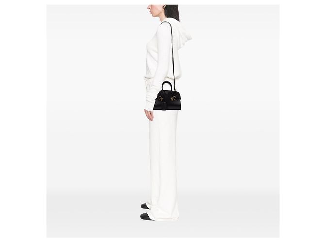 Salvatore Ferragamo Borsa Ferragamo Hug XS in pelle di vitello nera - vista 6