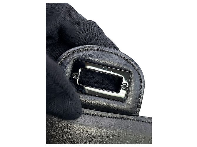 Chanel Black Chevron Lambskin So Black Reissue 2.55 Double Flap 225 - vista 6