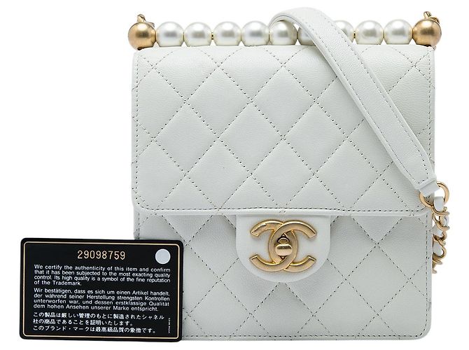 Chanel White Small Quilted Lambskin Chic Pearls Flap - vista 6