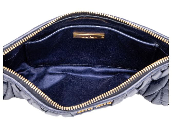 Clutch Miu Miu Blue Matelassé Nappa - vista 4