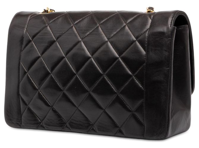 Chanel Black Small Quilted Lambskin Diana Single Flap - Ansicht 2