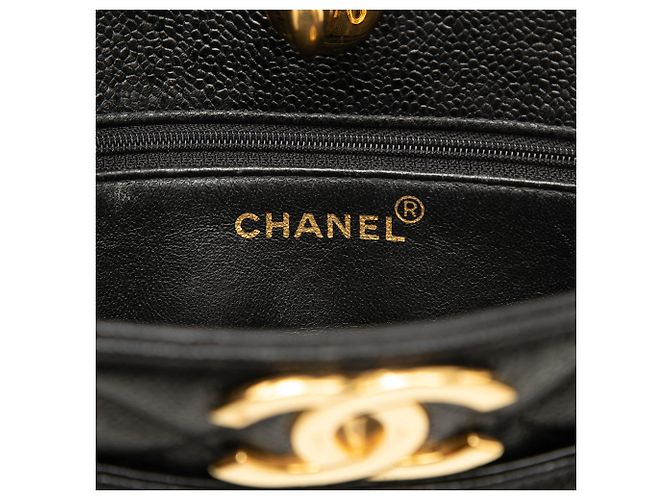 Sac à main Chanel Black CC Quilted Caviar Turnlock - vue 5