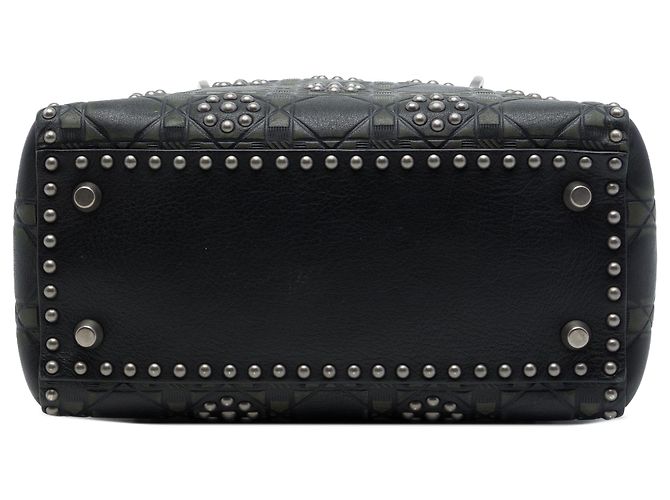 Dior Black Medium Calfskin Cannage Embossed Flower Studded Supple Lady Dior - vista 3
