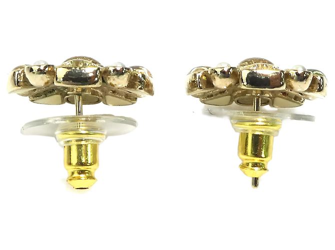 Orecchini a pressione Chanel Gold CC in ottone, resina e perle sintetiche a forma di fiocco di neve - vista 6
