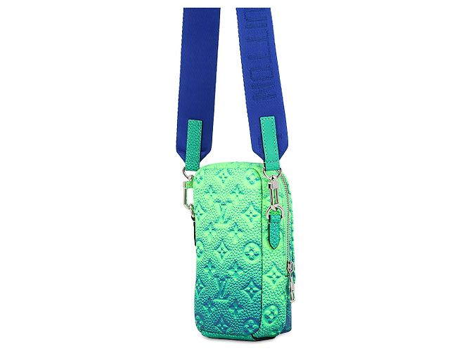 Louis Vuitton Green Monogram Taurillon Illusion Double Phone Pouch - vista 2