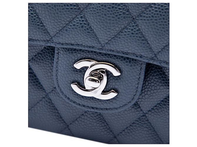 Chanel Blue Medium Classic Caviar Double Flap - vista 5