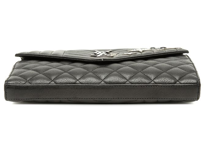 Autre Marque Saint Laurent Envelope Wallet on Chain aus schwarzem Lammleder Triquilt mit Monogramm-Charms - Ansicht 3