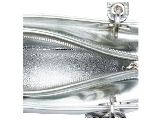 Dior Silver Medium Metallic Patent Lady Dior - vista 4