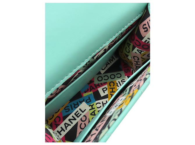 Borsa Chanel Mini in pelle di agnello matelassé verde con manico a catena - vista 4