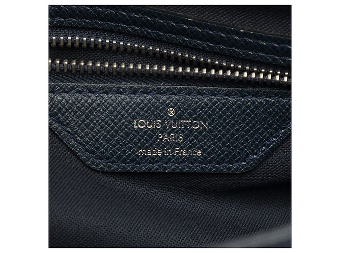 Louis Vuitton Blue Taiga Roman MM - vista 5