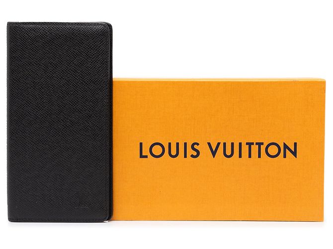 Louis Vuitton Black Taiga Portefeuille Brazza Bifold Long Wallet - vista 8