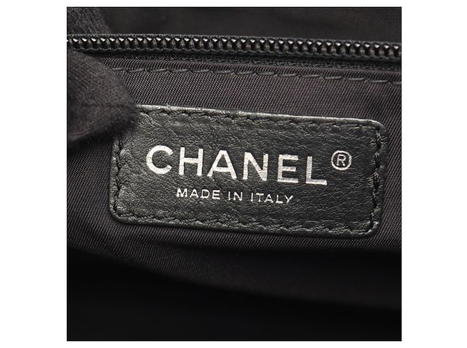 Borsa a tracolla Chanel Matelassé Sport Line - vista 5