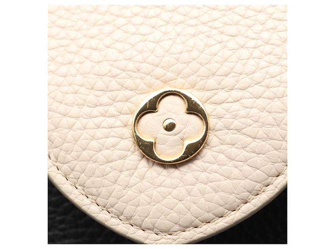 Louis Vuitton Capucines MM 2-Way Handtasche - Ansicht 12