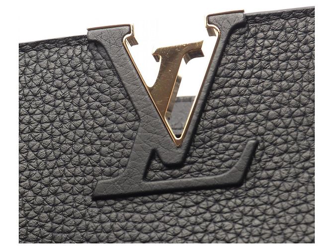 Louis Vuitton Capucines MM 2-Way Handtasche - Ansicht 9
