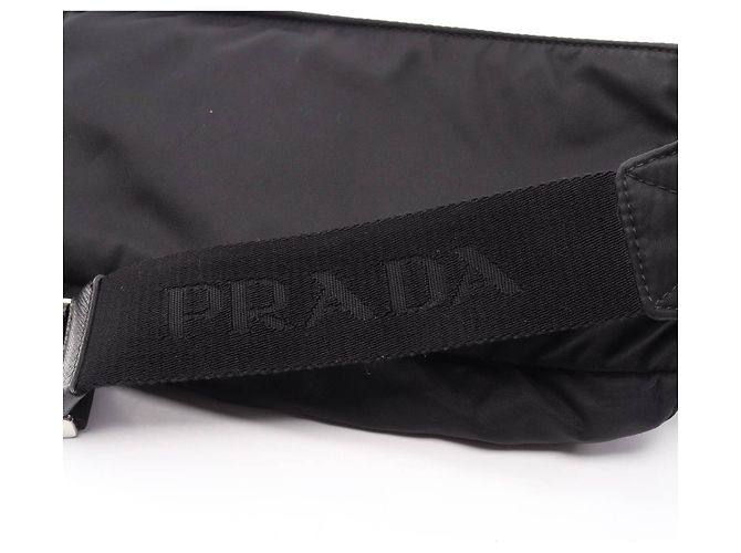 Prada Gürteltasche Schwarz aus Nylon und Saffiano Leder - Ansicht 12