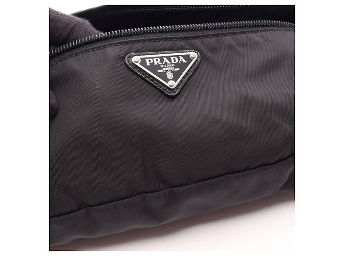 Prada Gürteltasche Schwarz aus Nylon und Saffiano Leder - Ansicht 8