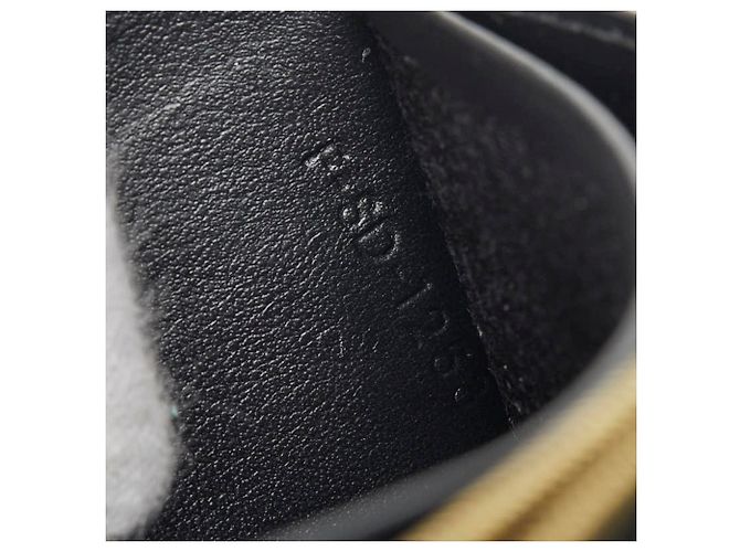 Céline Celine Triomphe Round Zip Long Wallet - view 9